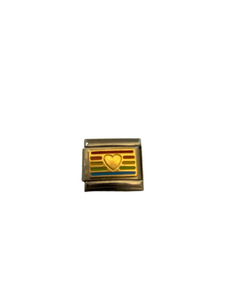 Classic, 18 ct yellow gold rainbow heart