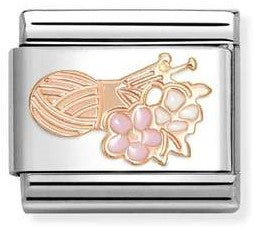 430202/29 Classic steel, enamel, 9k rose gold Ball of wool with flowers